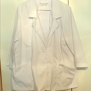 Women’s plus size white doctor lab coat